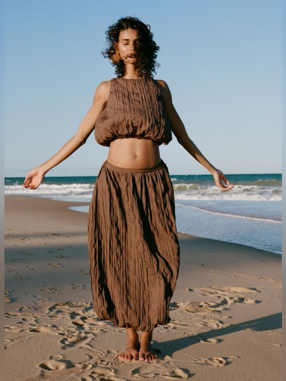 Zara wrinkled effect satin finish balloon bubble hem brown midi skirt sz.M - Picture 3 of 16
